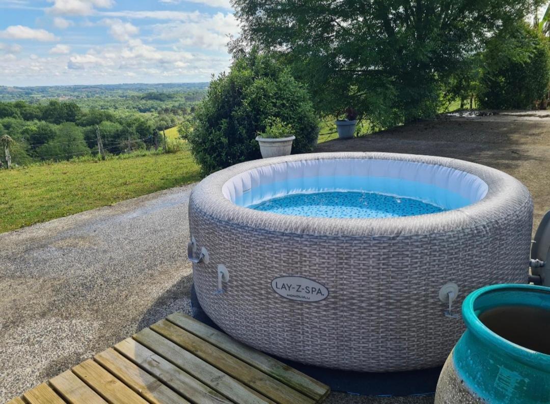Family Home With Pool Saint-Lon-Les-Mines المظهر الخارجي الصورة
